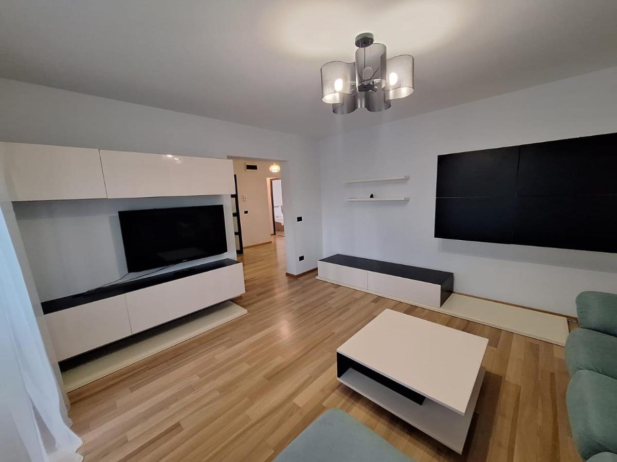 Urban George Enescu 4 Beedroom Apartment Suceava Dış mekan fotoğraf