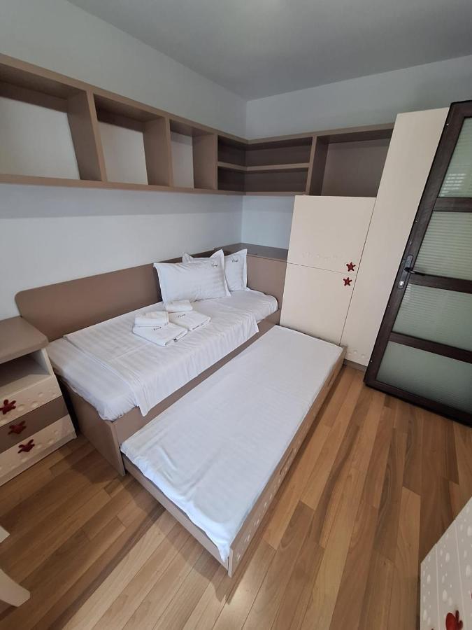 Urban George Enescu 4 Beedroom Apartment Suceava Dış mekan fotoğraf